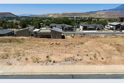405 N 250 E #33, La Verkin, UT 84745 - Photo 1