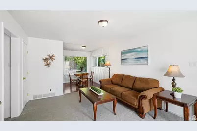 696 N Center St, Lehi, UT 84043 - Photo 4