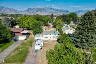 696 N Center St, Lehi, UT 84043 - Photo 2