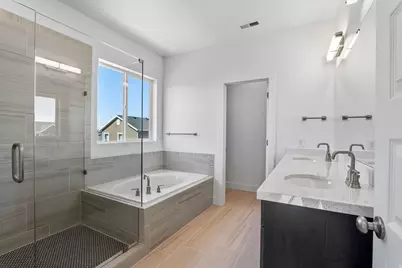 36 S Crimson Way #305, Mapleton, UT 84664 - Photo 6