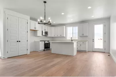 8944 S Smoky Hollow Rd, West Jordan, UT 84081 - Photo 8