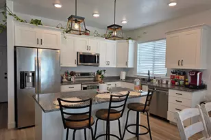 1484 E 480 S, Hyrum, UT 84319 - Photo 2