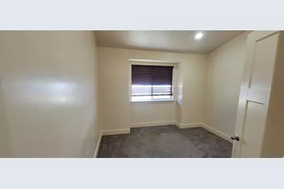 3827 N Adams St E, Eagle Mountain, UT 84013 - Photo 10