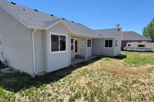 3827 N Adams St E, Eagle Mountain, UT 84013 - Photo 4