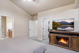 2452 Oak Ln, Layton, UT 84040 - Photo 20
