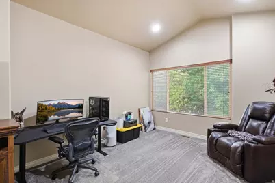 2452 Oak Ln, Layton, UT 84040 - Photo 22