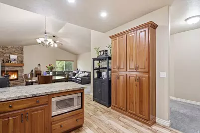 2452 Oak Ln, Layton, UT 84040 - Photo 16