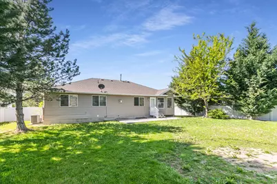 2104 W 2200 S, Syracuse, UT 84075 - Photo 4