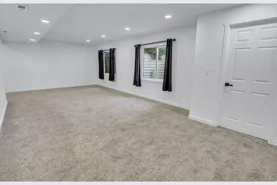 2104 W 2200 S, Syracuse, UT 84075 - Photo 24