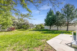2104 W 2200 S, Syracuse, UT 84075 - Photo 32