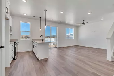 629 E Ryegrass Dr #309, Eagle Mountain, UT 84005 - Photo 4