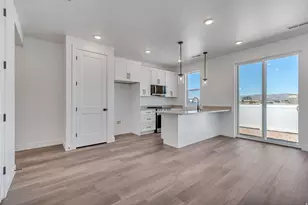 629 E Ryegrass Dr, Eagle Mountain, UT 84005 - Photo 8