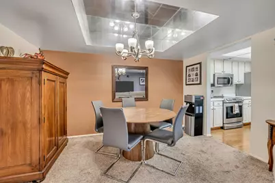 5554 S Marshwood Ln E #4 A, Murray, UT 84107 - Photo 8