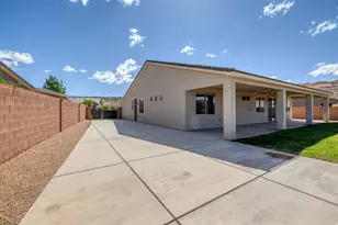 409 N Sage Grouse Dr, Washington, UT 84780 - Photo 4