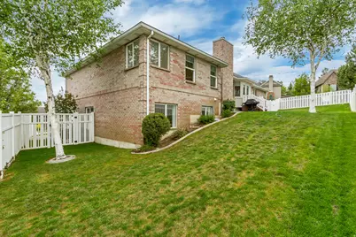 298 E North Canyon Rd, Bountiful, UT 84010 - Photo 54