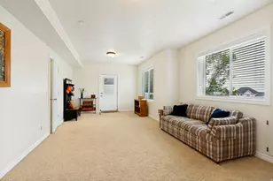 298 E North Canyon Rd, Bountiful, UT 84010 - Photo 34