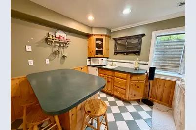 2205 E Sunset Dr, Layton, UT 84040 - Photo 36