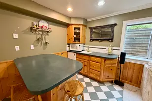 2205 E Sunset Dr, Layton, UT 84040 - Photo 36