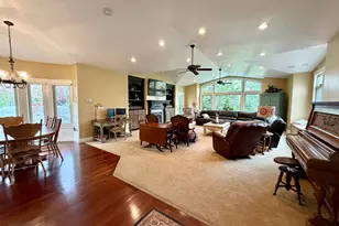 2205 E Sunset Dr, Layton, UT 84040 - Photo 10