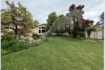 2205 E Sunset Dr, Layton, UT 84040 - Photo 2