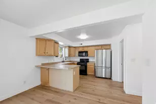 1676 S Spring Creek Ranch Rd, Lehi, UT 84043 - Photo 6