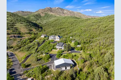 832 N Kelley Dr E, Huntsville, UT 84317 - Photo 40