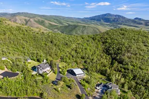 832 N Kelley Dr E, Huntsville, UT 84317 - Photo 40