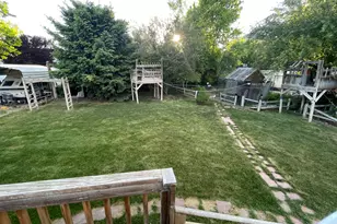 9905 N Meadow Dr E, Cedar Hills, UT 84062 - Photo 4