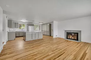 8327 S Romaine Dr, Sandy, UT 84070 - Photo 4