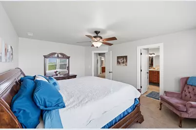 1683 N Main St, Centerville, UT 84014 - Photo 16