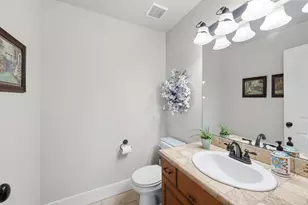 1683 N Main St, Centerville, UT 84014 - Photo 12