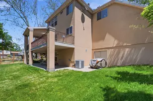 1683 N Main St, Centerville, UT 84014 - Photo 32