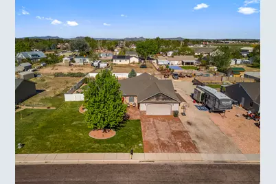 4483 N Prospector Ln, Enoch, UT 84721 - Photo 1