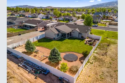 4483 N Prospector Ln, Enoch, UT 84721 - Photo 4