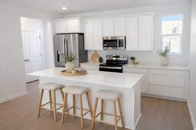 923 W Halvorsen Pkwy #222, Saratoga Springs, UT 84045 - Photo 2