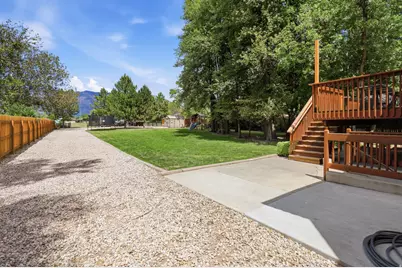 962 N Harrisville Rd, Harrisville, UT 84404 - Photo 52