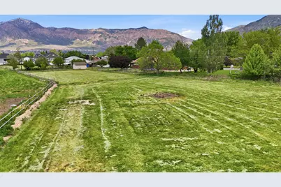 962 N Harrisville Rd, Harrisville, UT 84404 - Photo 8
