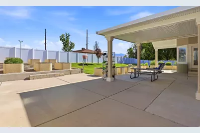 1274 W Chapel Ridge Dr, South Jordan, UT 84095 - Photo 32