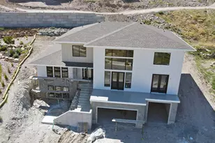 6567 W Bonnie Jean Ln, Herriman, UT 84096 - Photo 2