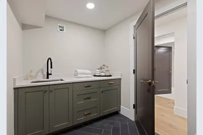 985 S Vista View Dr E, Salt Lake City, UT 84108 - Photo 56