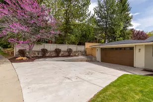 985 S Vista View Dr E, Salt Lake City, UT 84108 - Photo 2