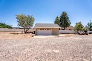 1656 S Ashcreek Dr, Toquerville, UT 84774 - Photo 22