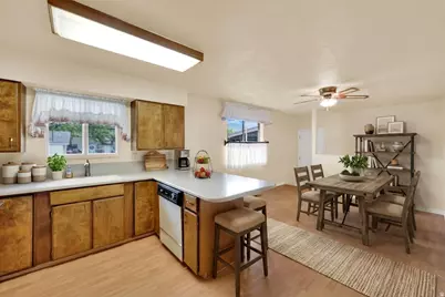 892 N 800 E, Orem, UT 84097 - Photo 8