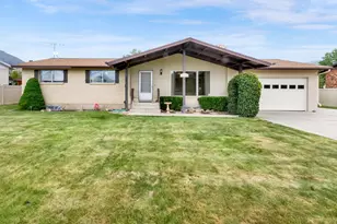 892 N 800 E, Orem, UT 84097 - Photo 2
