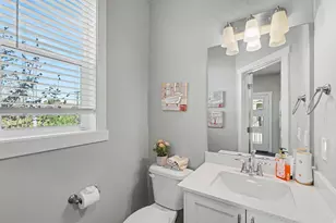 1303 E Weyburn Ln, Holladay, UT 84117 - Photo 8