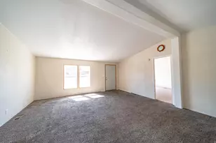 117 S Maple St, Wellington, UT 84542 - Photo 4