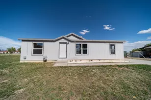 117 S Maple St, Wellington, UT 84542 - Photo 1