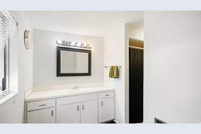 1085 N Nayon Dr E #6 (F), Layton, UT 84040 - Photo 6
