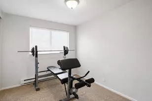 1085 N Nayon Dr E, Layton, UT 84040 - Photo 10