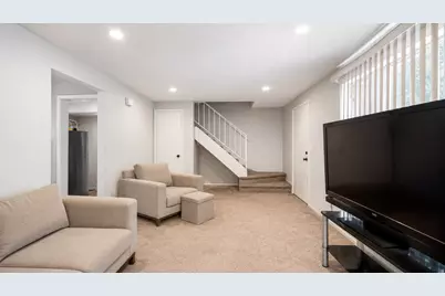 1085 N Nayon Dr E #6 (F), Layton, UT 84040 - Photo 2